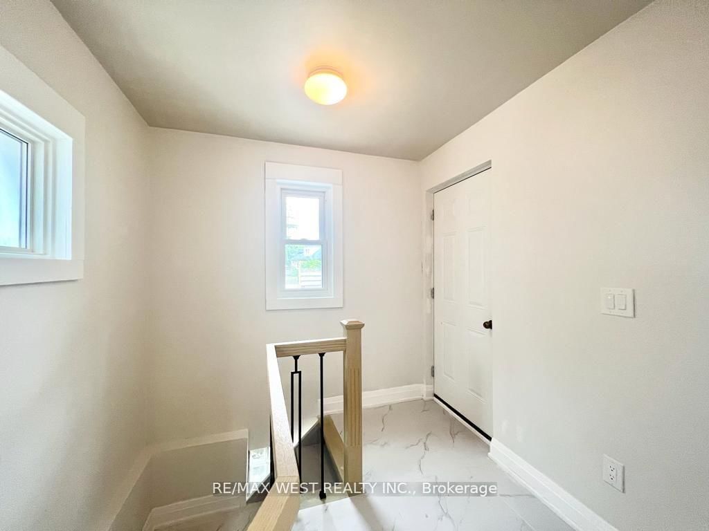 Detached House for lease at BSMT-4 Sutherland Avenue, Toronto, Ontario, M4C 1R8 - Crescent Town - MLS: E12963828