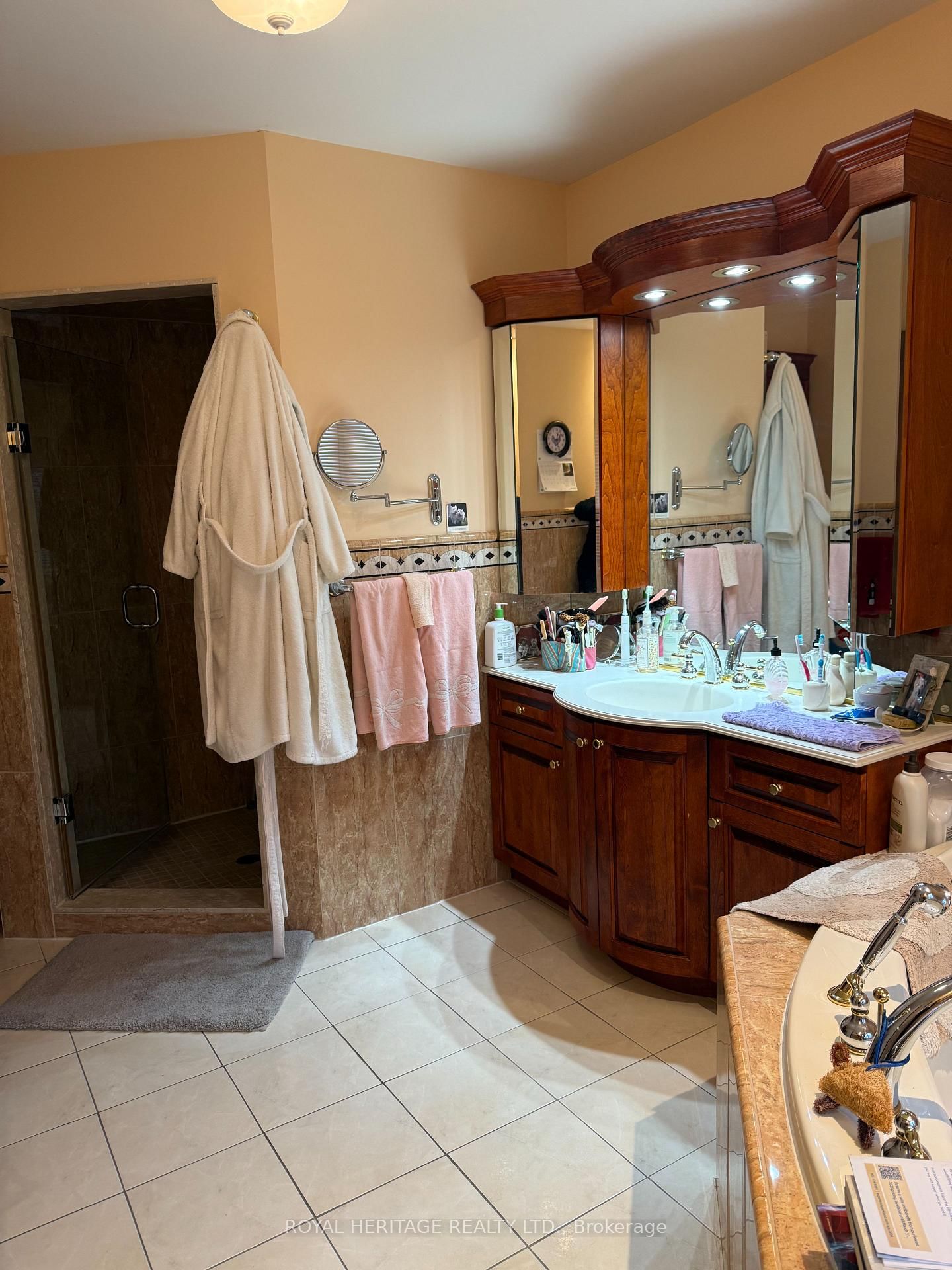 527 Rougemount Drive - Photo 6