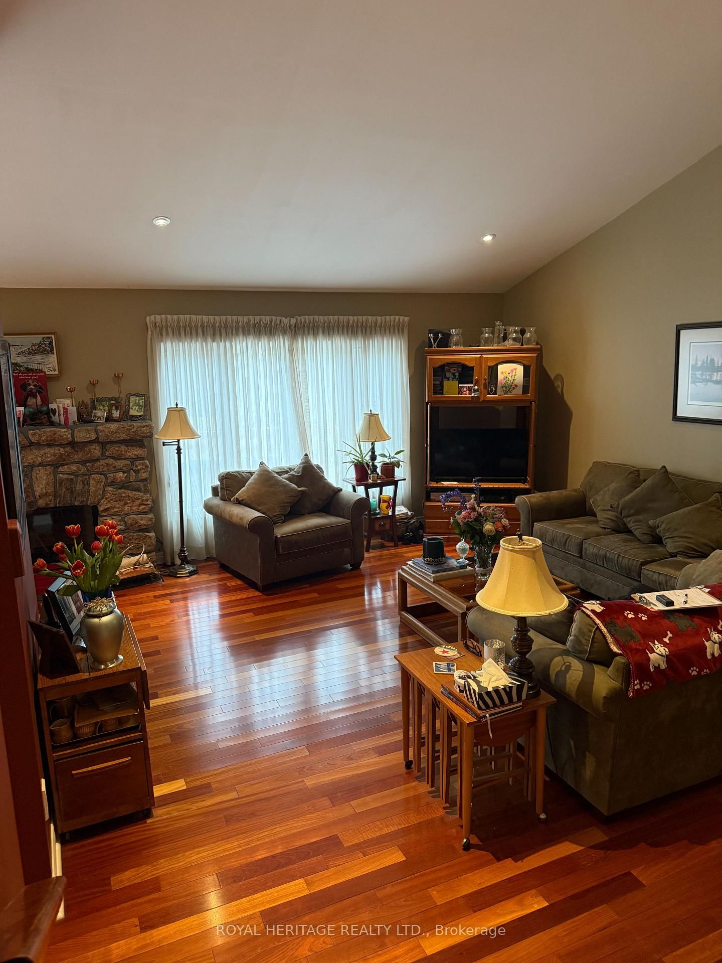 527 Rougemount Drive - Photo 8