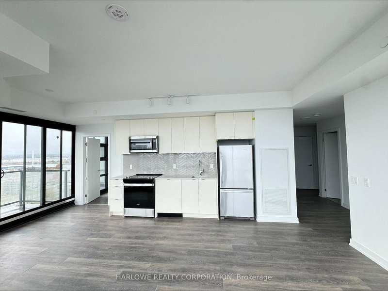 home for lease on 1107 A-1606 Charles Street