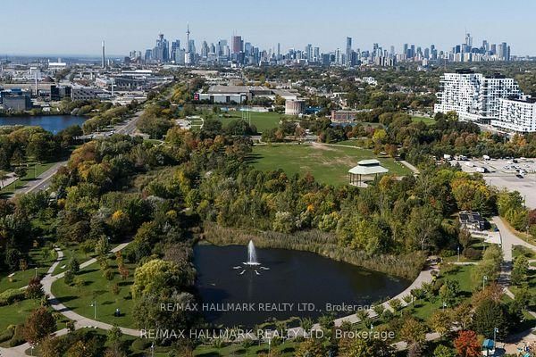 Condo for sale at 222-35 Boardwalk Drive, Toronto, Ontario, M4L 3Y8 - The Beaches - MLS: E12964744