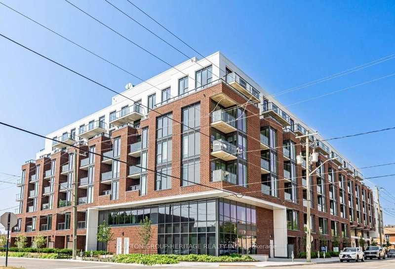 home for lease on 418-201 Brock Street S