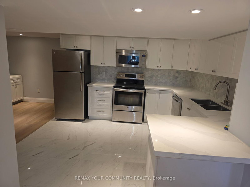 Lower Level - 312 Cochrane Street