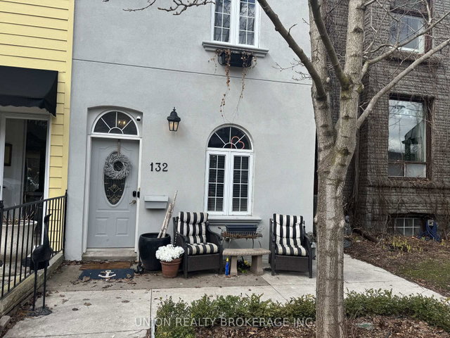 Upper - 132 Morse Street