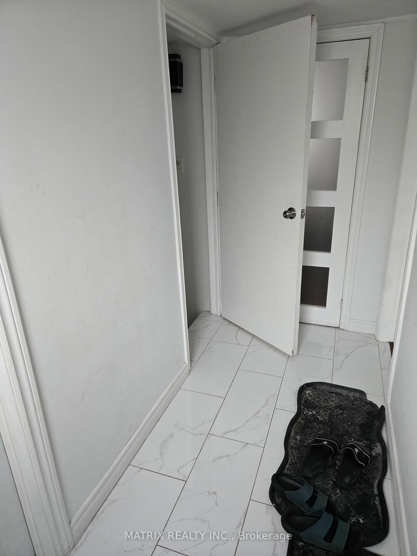 20 Arkona Drive, Unit Bsmt - Photo 11