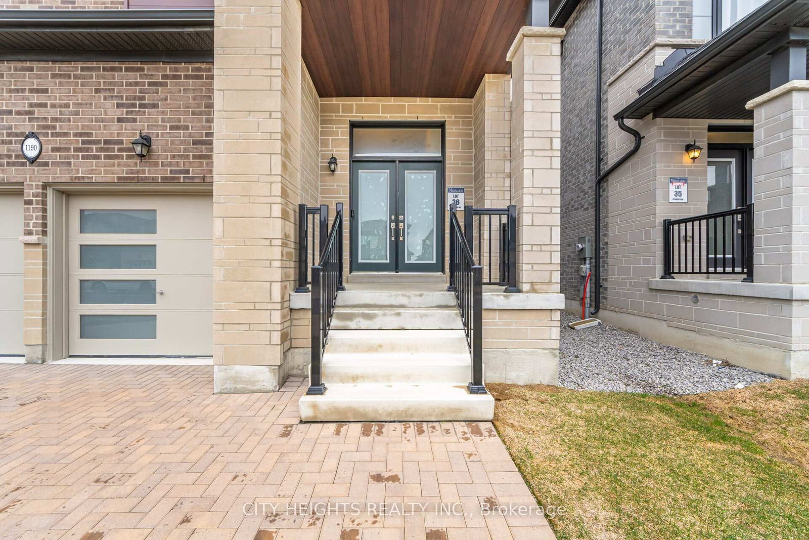 Listing Image 4