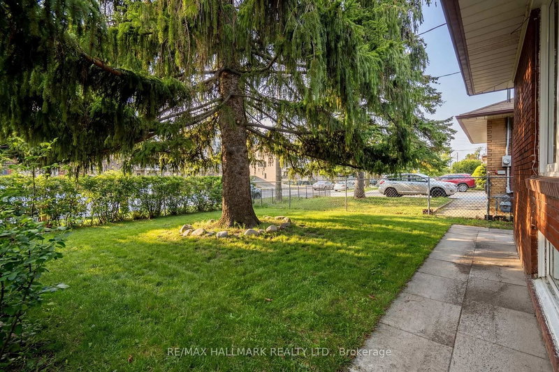 3782 St.Clair Ave E, Toronto, M1M 1V2 | Image 2