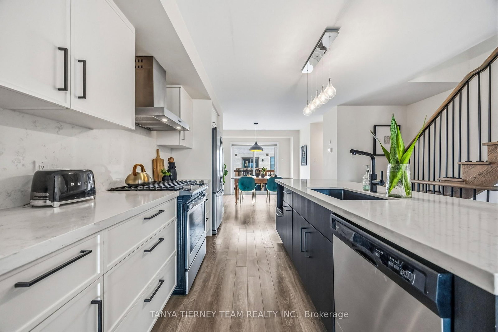 Townhouse for sale at 34 Shawfield Way, Whitby, Ontario, L1R 0N8 - Pringle Creek - MLS: E12966568