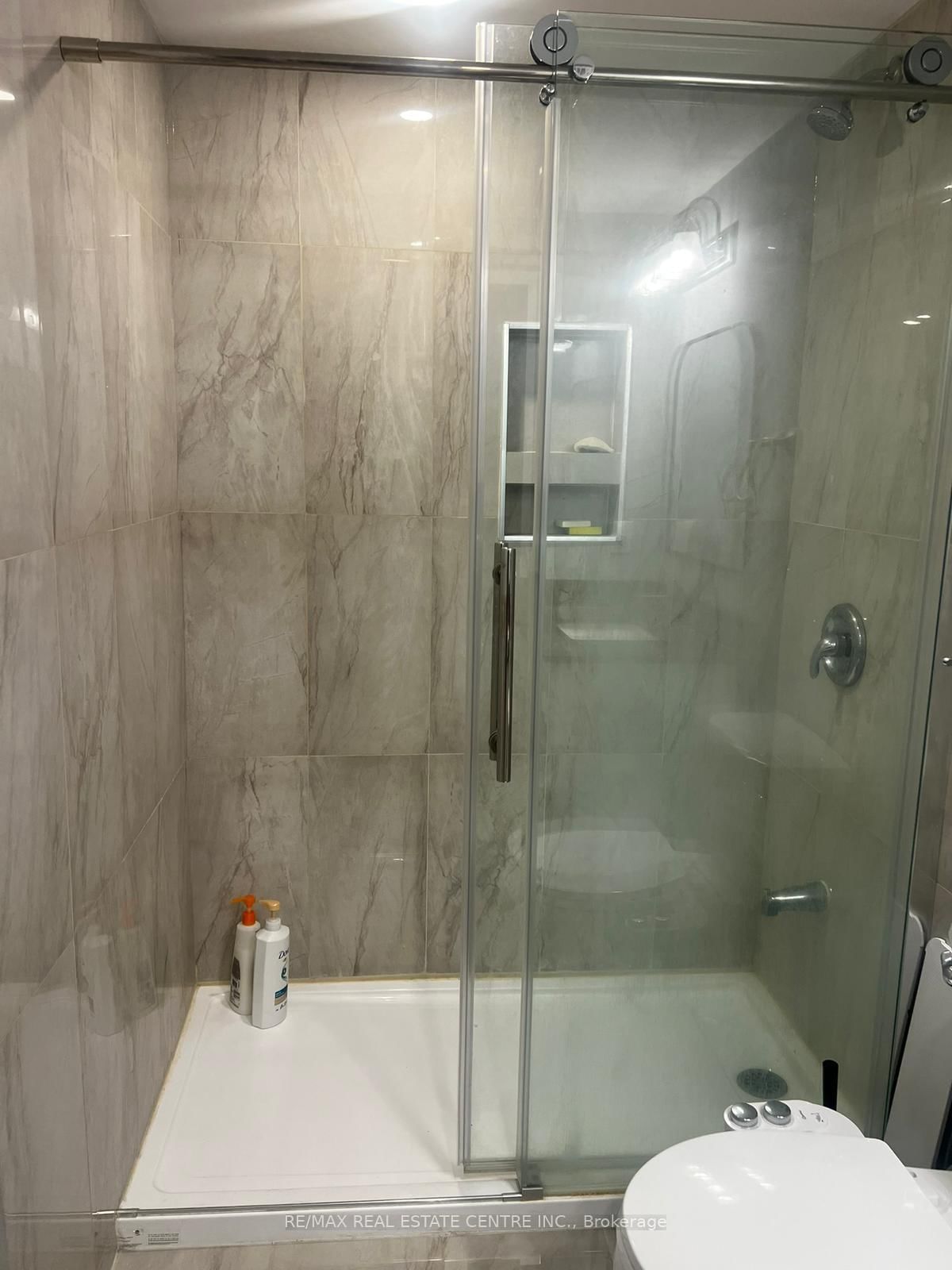 1870 ESTERBROOK Drive - Photo 13