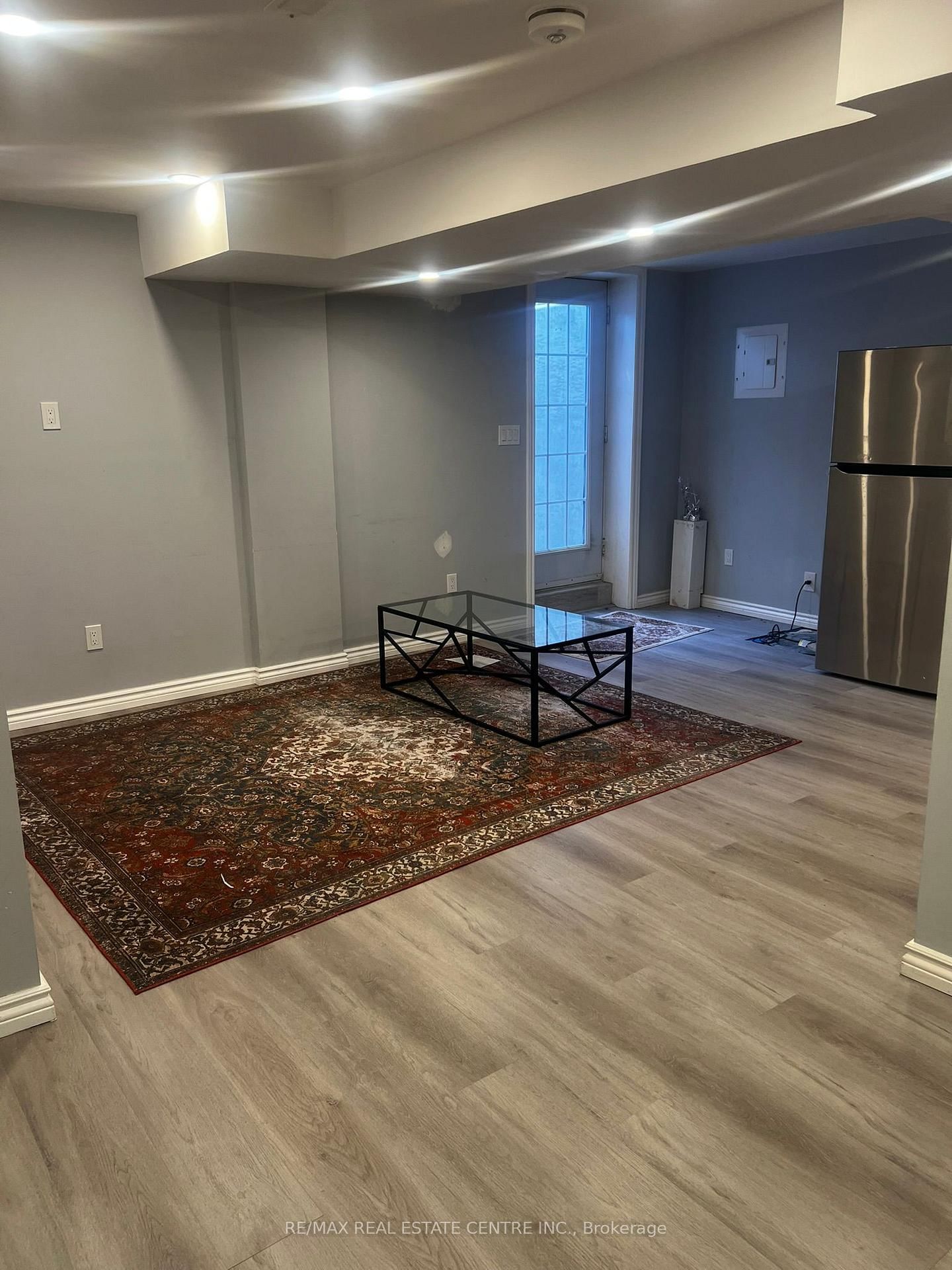 1870 ESTERBROOK Drive - Photo 9