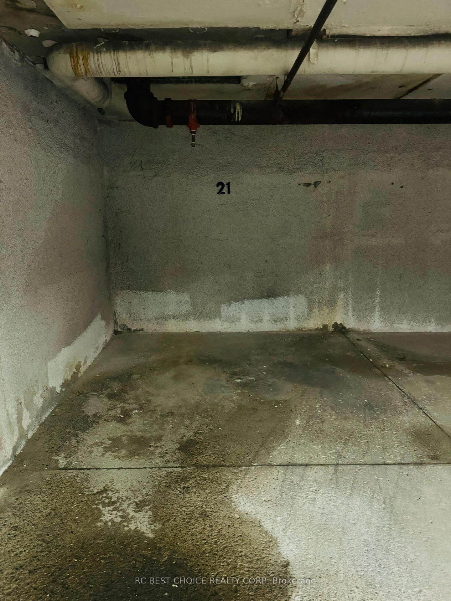 300 Coxwell Avenue, Unit 101 - Photo 24