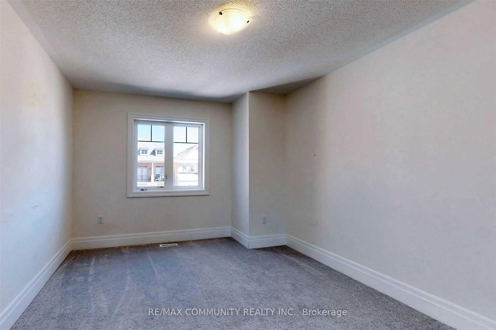 Detached House for sale at 190 Westfield Drive, Whitby, Ontario, L1P 0G2 - Lynde Creek - MLS: E12968014