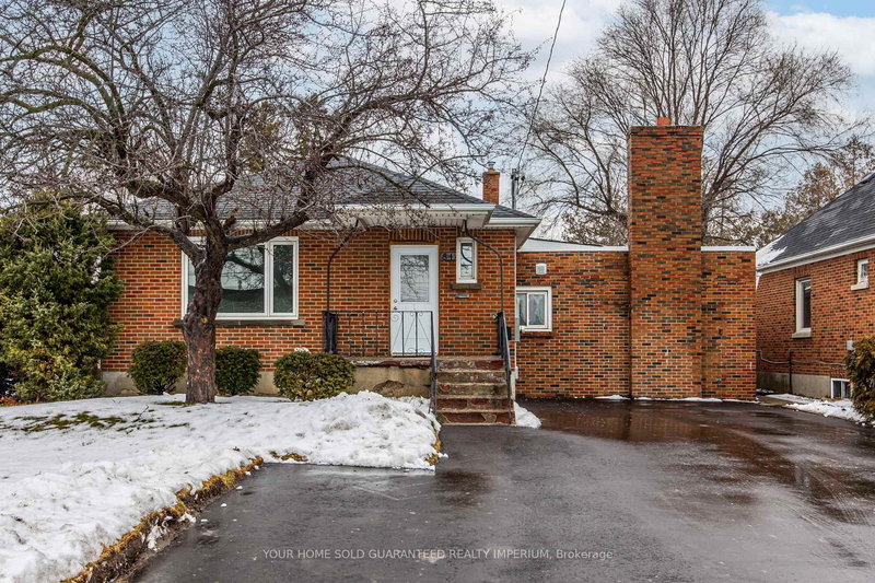 84 Taunton Rd W, Oshawa, Ontario