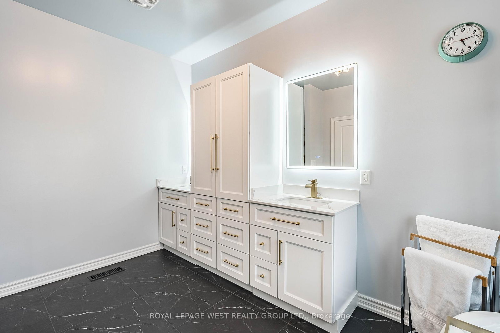 13 Arksey Street - Photo 18