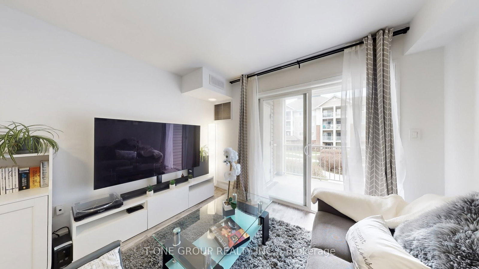 5225 Finch Avenue E, Unit 217 - Photo 2