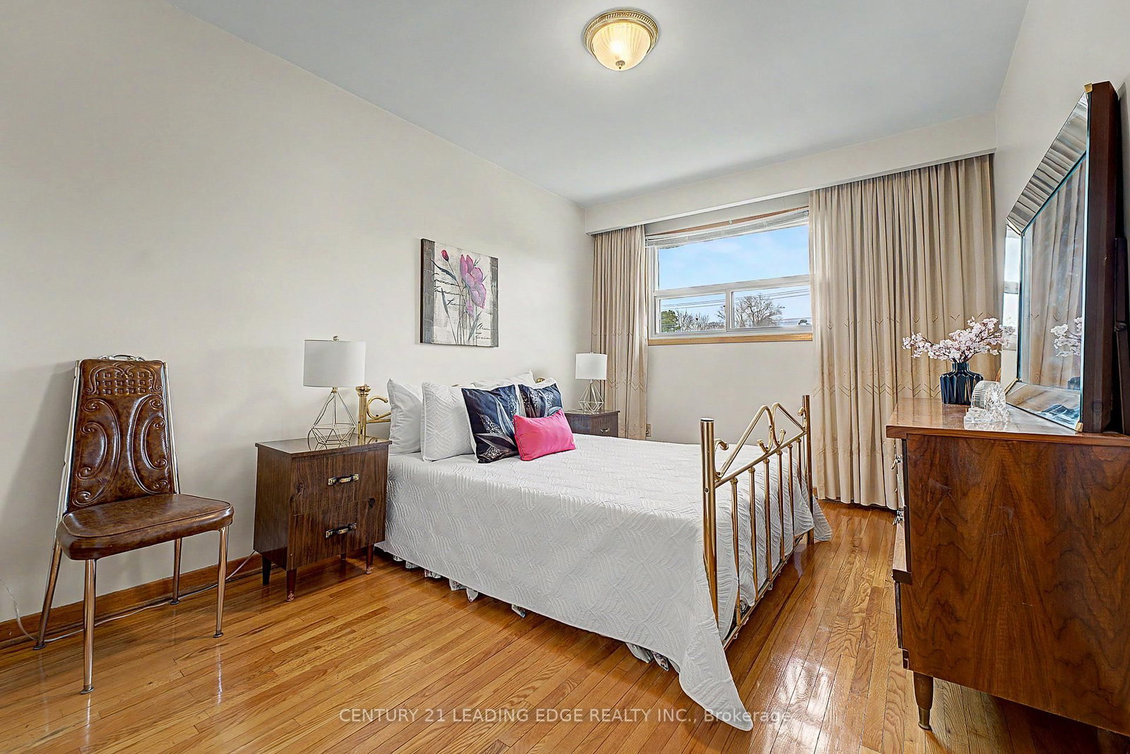 Semi-Detached House for sale at 2A Fairglen Avenue, Toronto, Ontario, M1T 1G7 - L'Amoreaux - MLS: E12968736