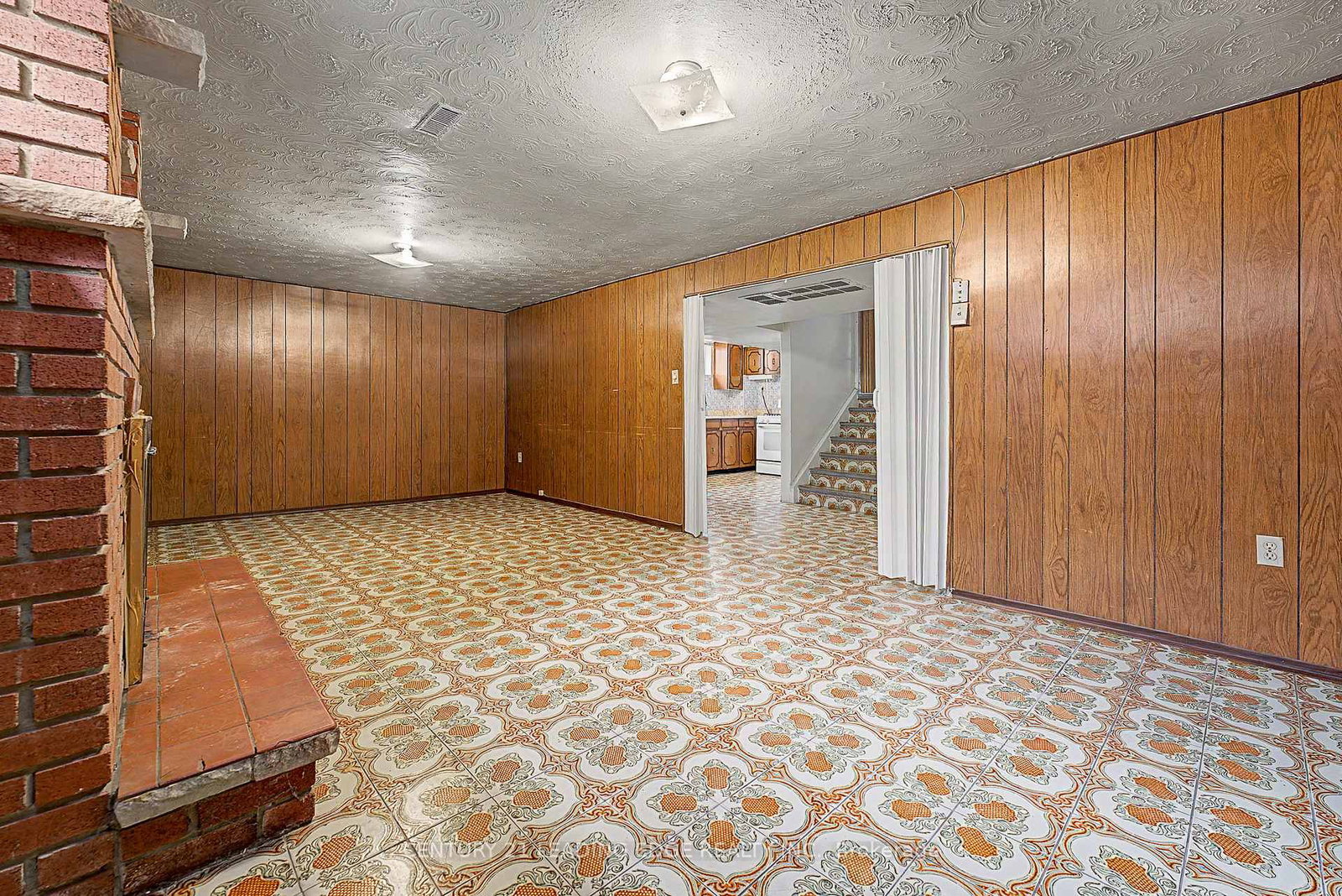 Semi-Detached House for sale at 2A Fairglen Avenue, Toronto, Ontario, M1T 1G7 - L'Amoreaux - MLS: E12968736