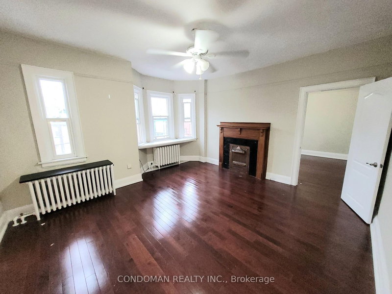 home for lease on 20-850 Broadview Avenue