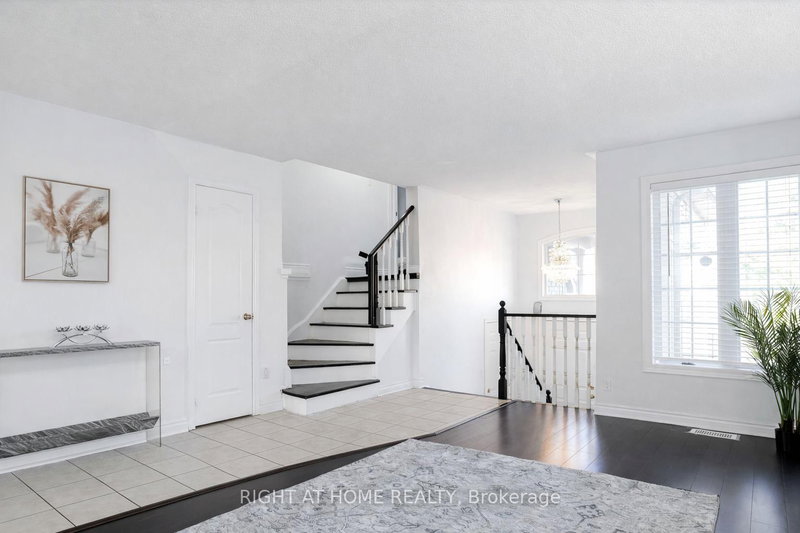 169 Dooley Cres, Ajax, L1T 4J7 | Image 2