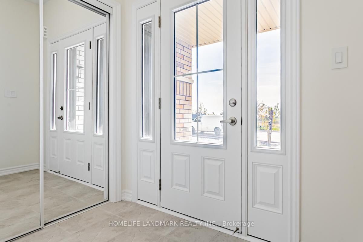 672 S Grand Ridge Avenue - Photo 2