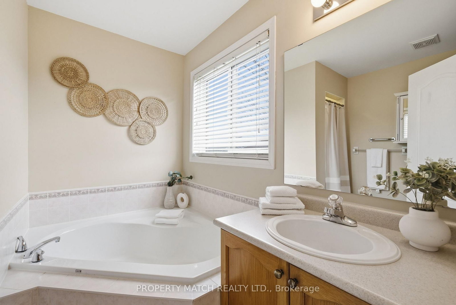 680 Ormond Drive - Photo 16