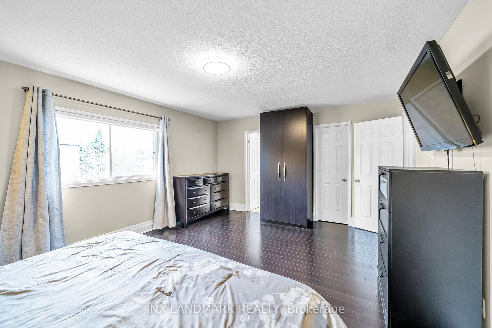 Detached House for sale at 16 Bancroft Crescent, Whitby, Ontario, L1R 2E6 - Williamsburg - MLS: E12969188