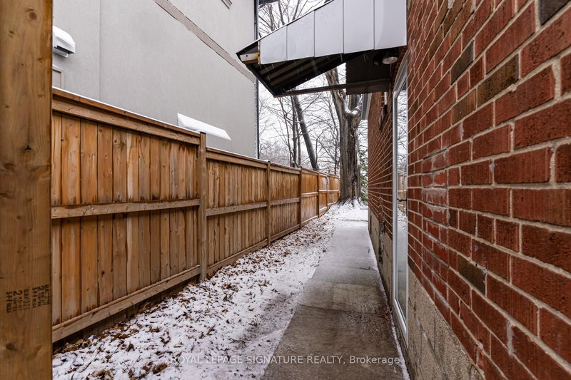 Bsmt - 116 Ferris Rd, Toronto, M4B 1G4 | Image 2