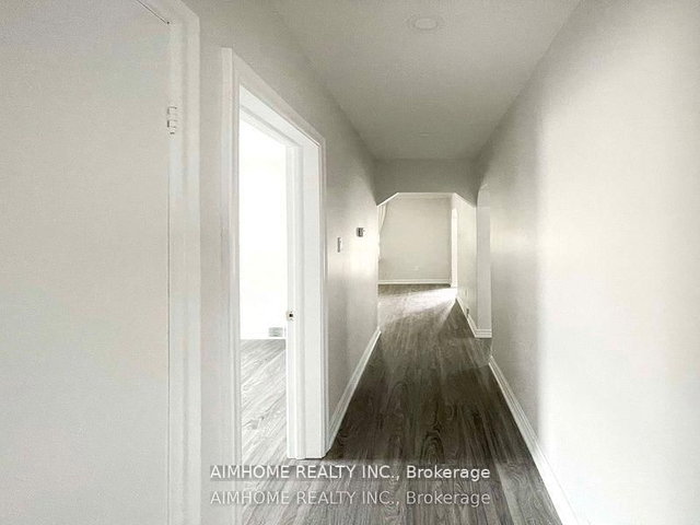 Main - 4 Hollingworth Drive