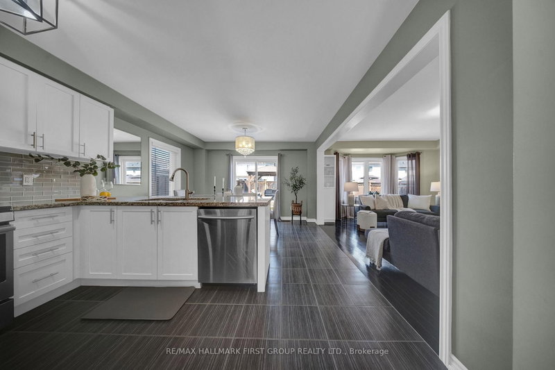 90 Sidney Rundle Ave, Clarington, L1C 0N9 | Image 2