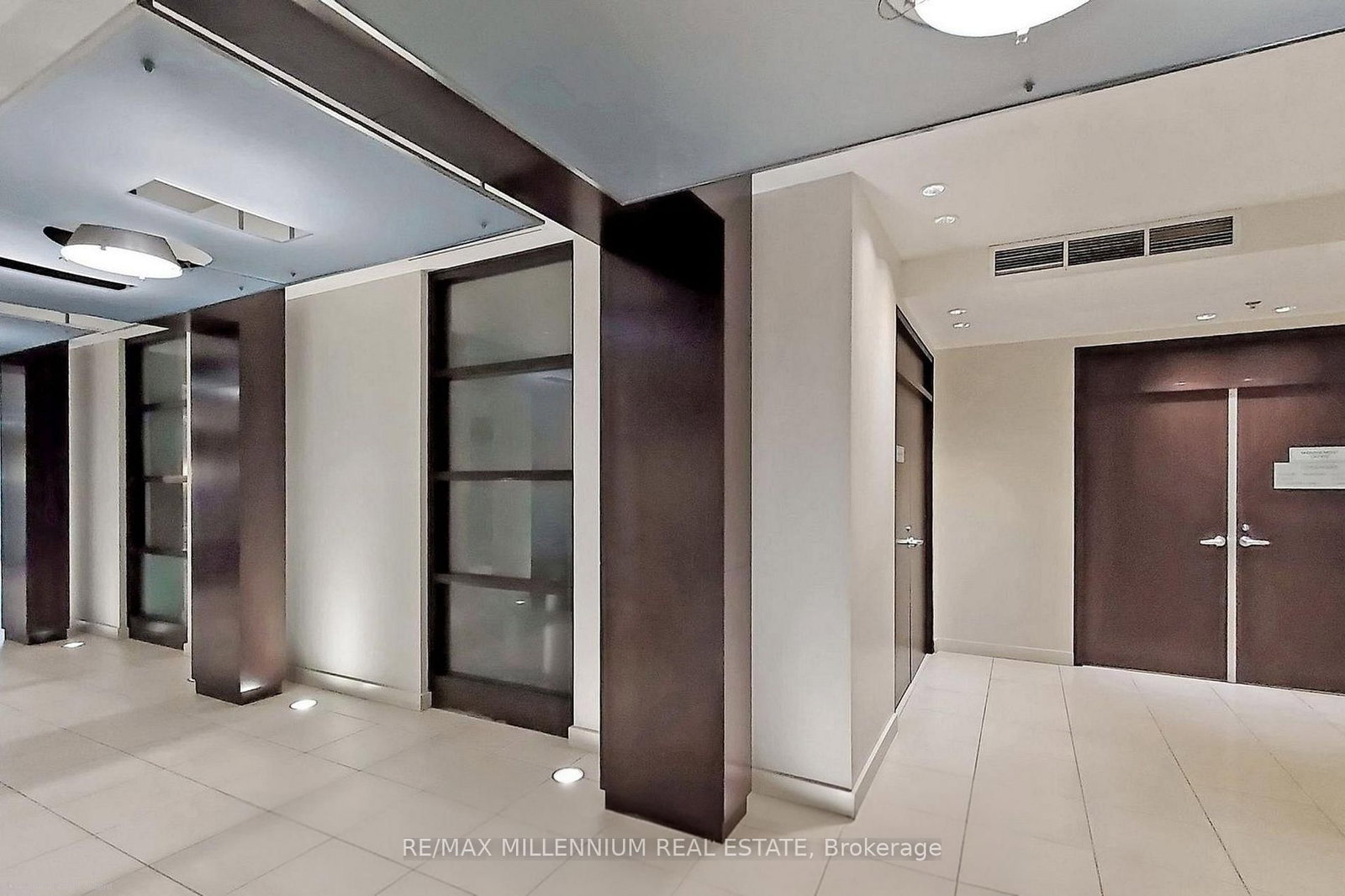 36 Lee Centre Drive, Unit 3316 - Photo 3