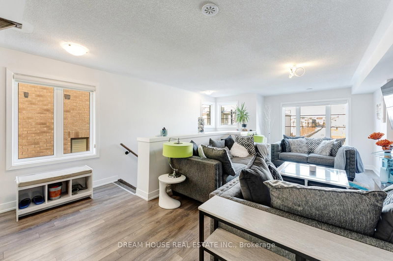 108 - 71 Donald Fleming Way, Whitby, L1R 0N8 | Image 3