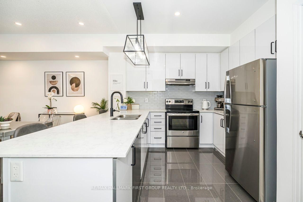 Townhouse for sale at 10-1040 Elton Way, Whitby, Ontario, L1N 0L3 - Pringle Creek - MLS: E12970156