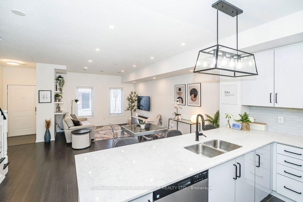 Townhouse for sale at 10-1040 Elton Way, Whitby, Ontario, L1N 0L3 - Pringle Creek - MLS: E12970156