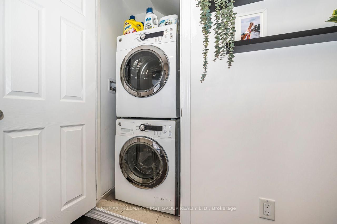 Townhouse for sale at 10-1040 Elton Way, Whitby, Ontario, L1N 0L3 - Pringle Creek - MLS: E12970156