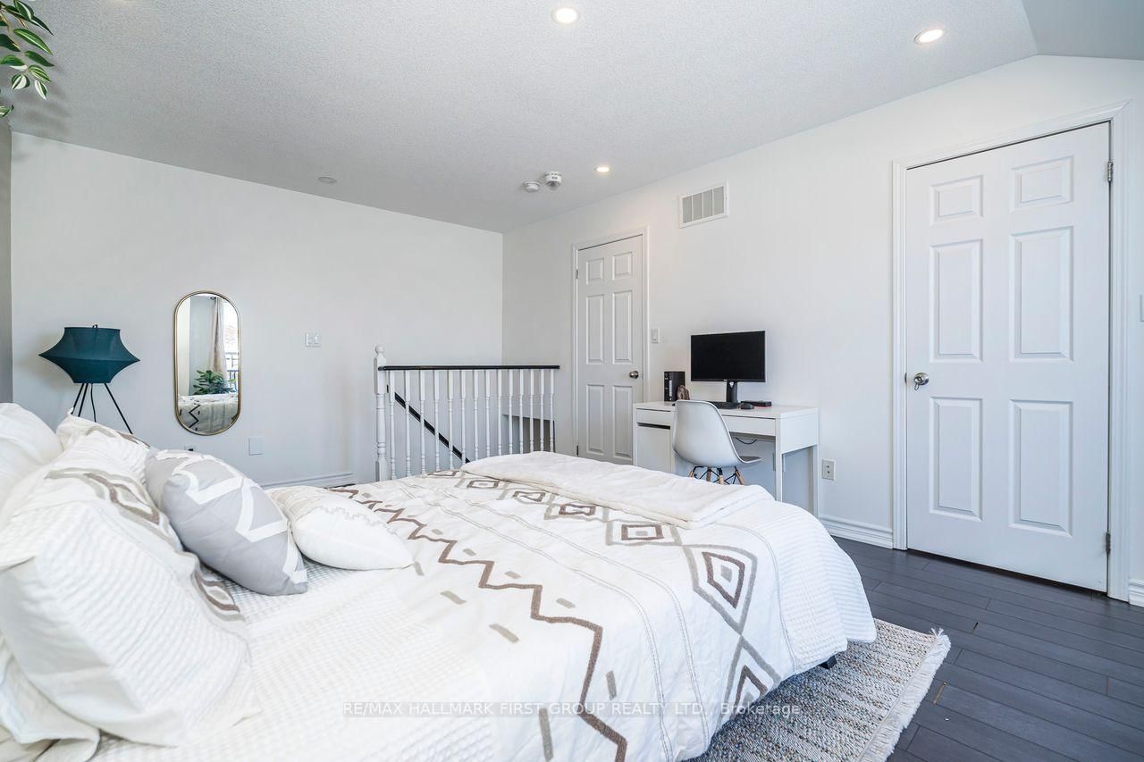 Townhouse for sale at 10-1040 Elton Way, Whitby, Ontario, L1N 0L3 - Pringle Creek - MLS: E12970156