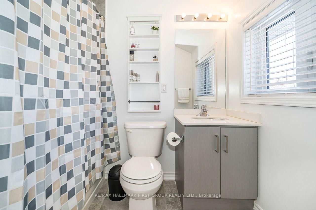 Townhouse for sale at 10-1040 Elton Way, Whitby, Ontario, L1N 0L3 - Pringle Creek - MLS: E12970156