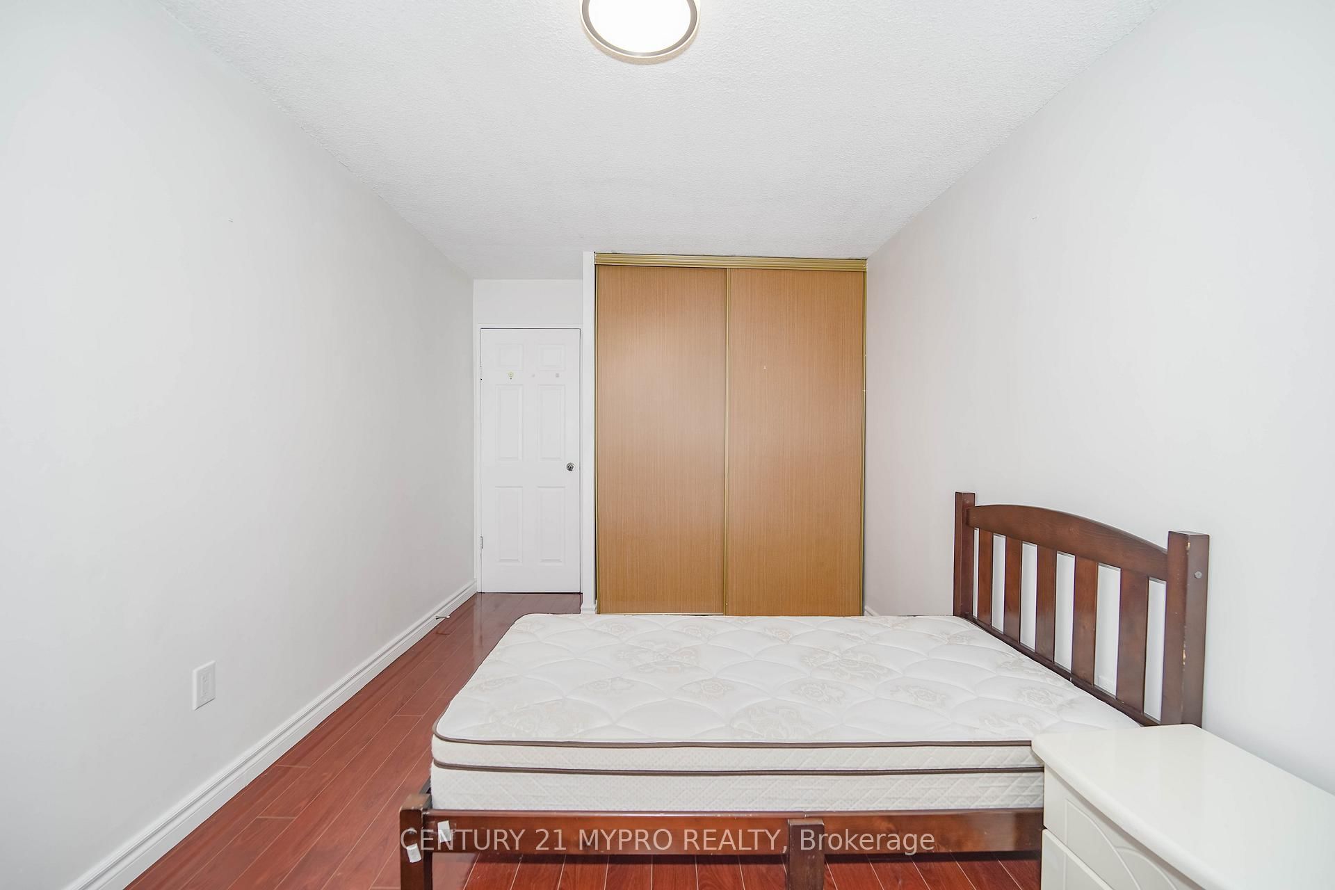 100 Echo Point, Unit 1708