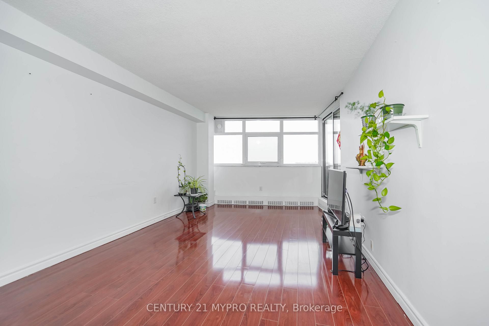 100 Echo Point, Unit 1708