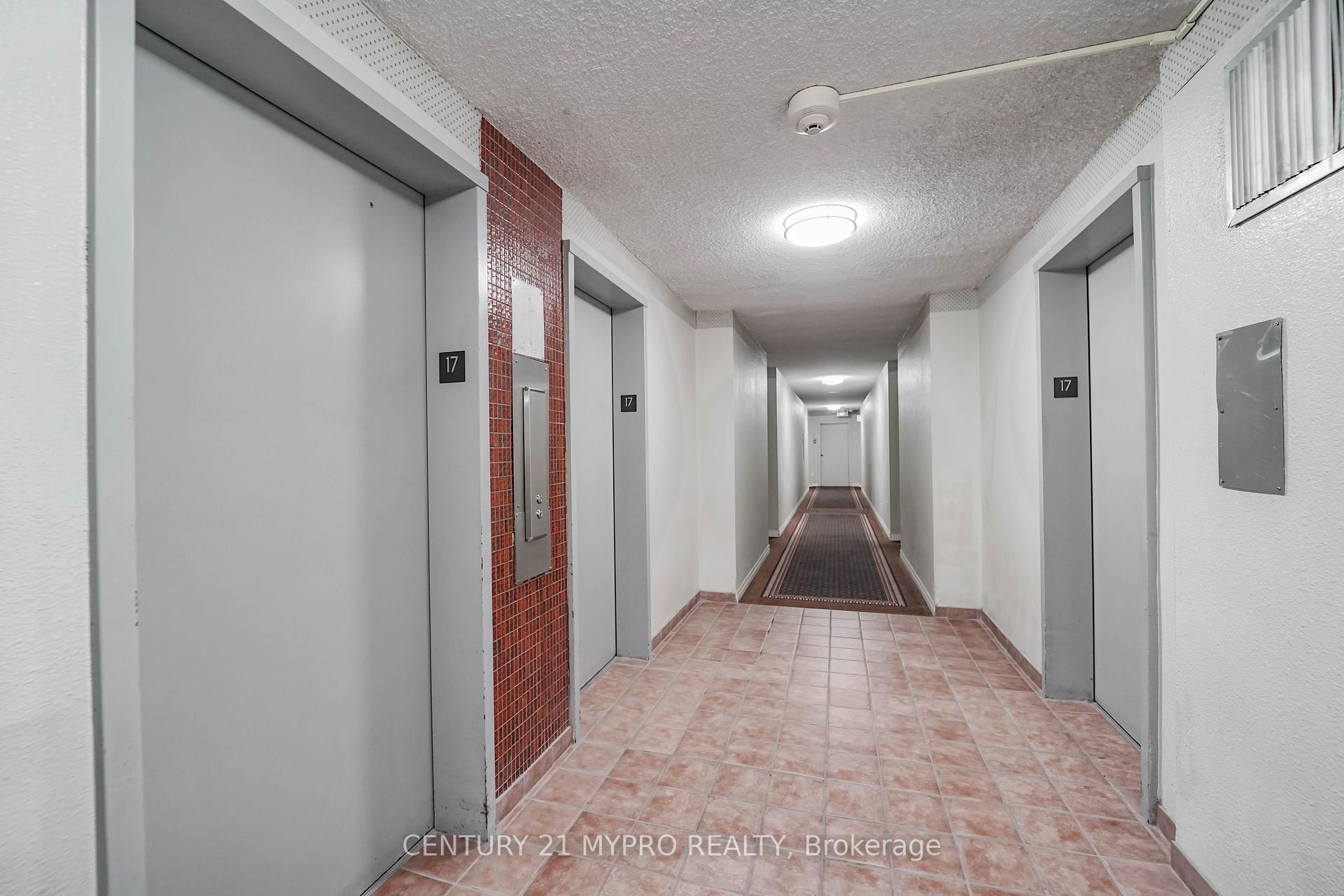 100 Echo Point, Unit 1708