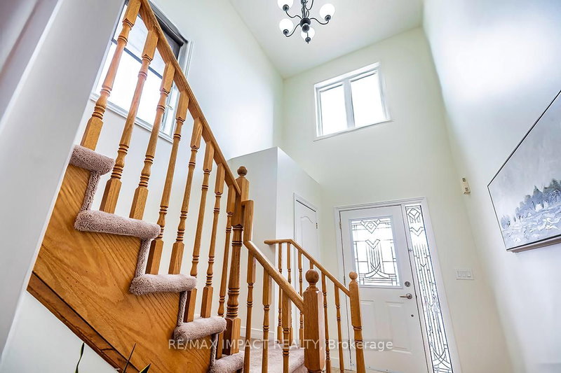 141 Dodds St, Clarington, L1C 5N2 | Image 3