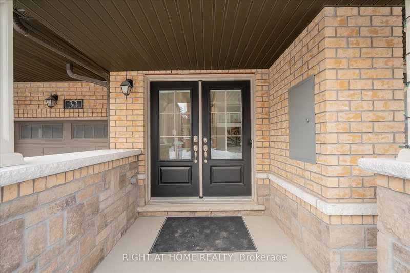 33 Amulet Way, Whitby, L1R 0R5 | Image 2