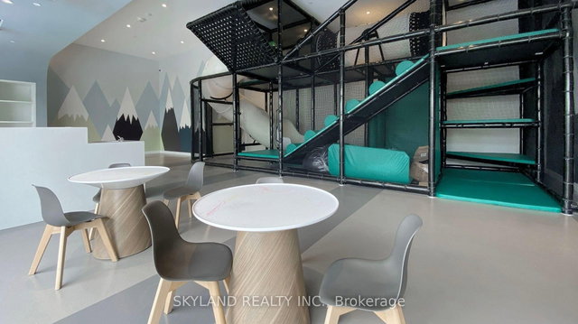 317 - 2033 Kennedy Road