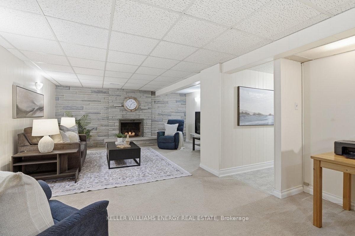 Detached House for sale at 36 Stonefield Crescent, Toronto, Ontario, M1E 4J5 - Morningside - MLS: E12971132