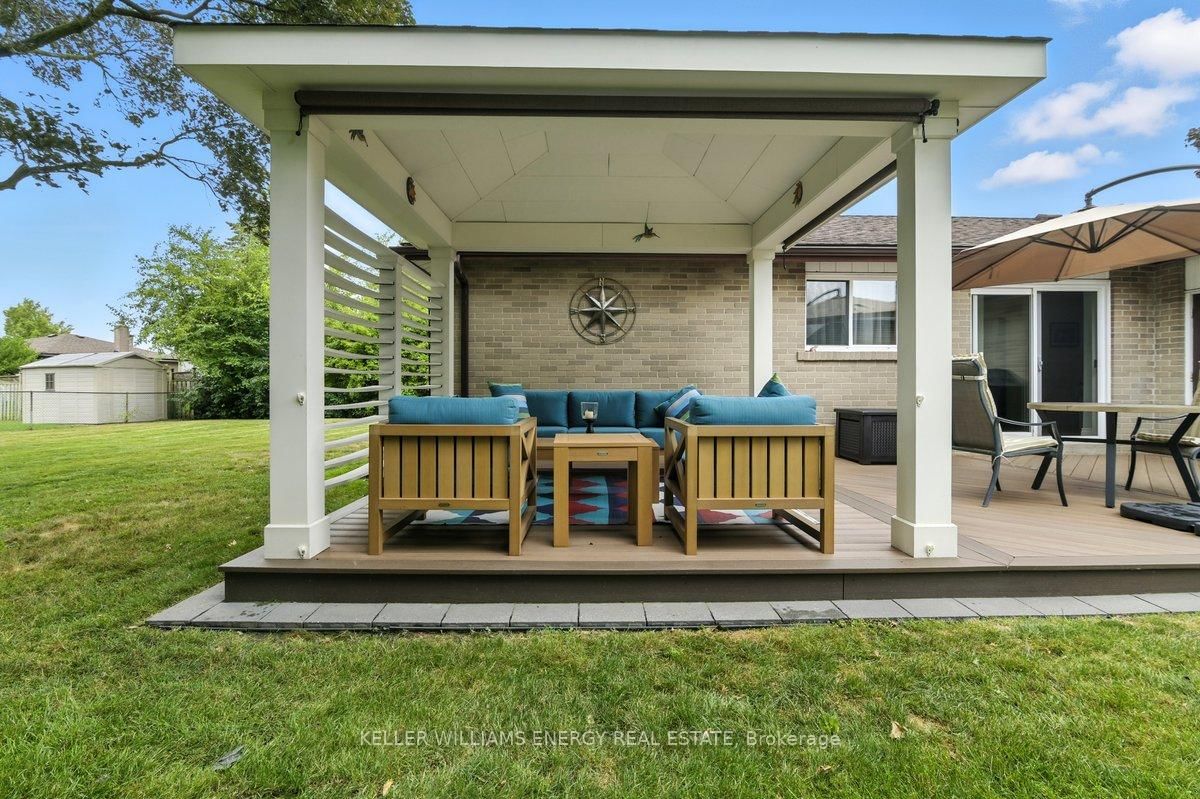 Detached House for sale at 36 Stonefield Crescent, Toronto, Ontario, M1E 4J5 - Morningside - MLS: E12971132