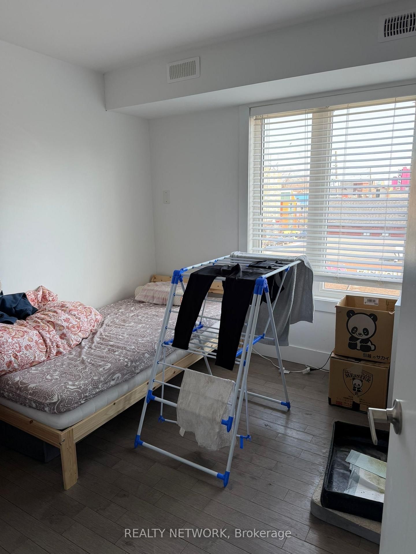 1415 E Gerrard Street • Toronto, ON photo 19