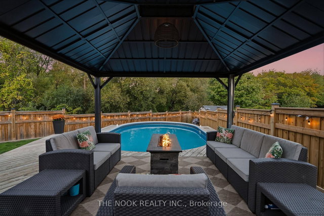 33 Abernethy Crescent