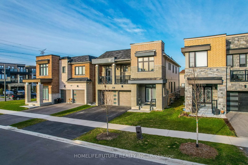 47 Clipper Lane, Clarington, L1C 4B1 | Image 2