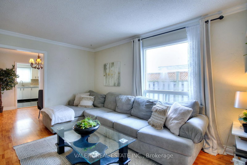 848 Attersley Dr Dr, Oshawa, L1K 1T9 | Image 2