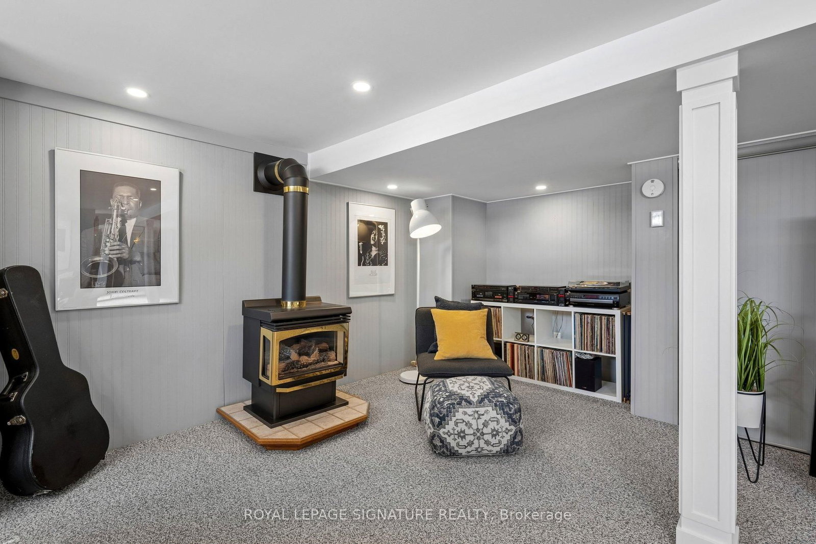 Detached House for sale at 90 Woodgarden Crescent, Toronto, Ontario, M1E 3K2 - West Hill - MLS: E12971936