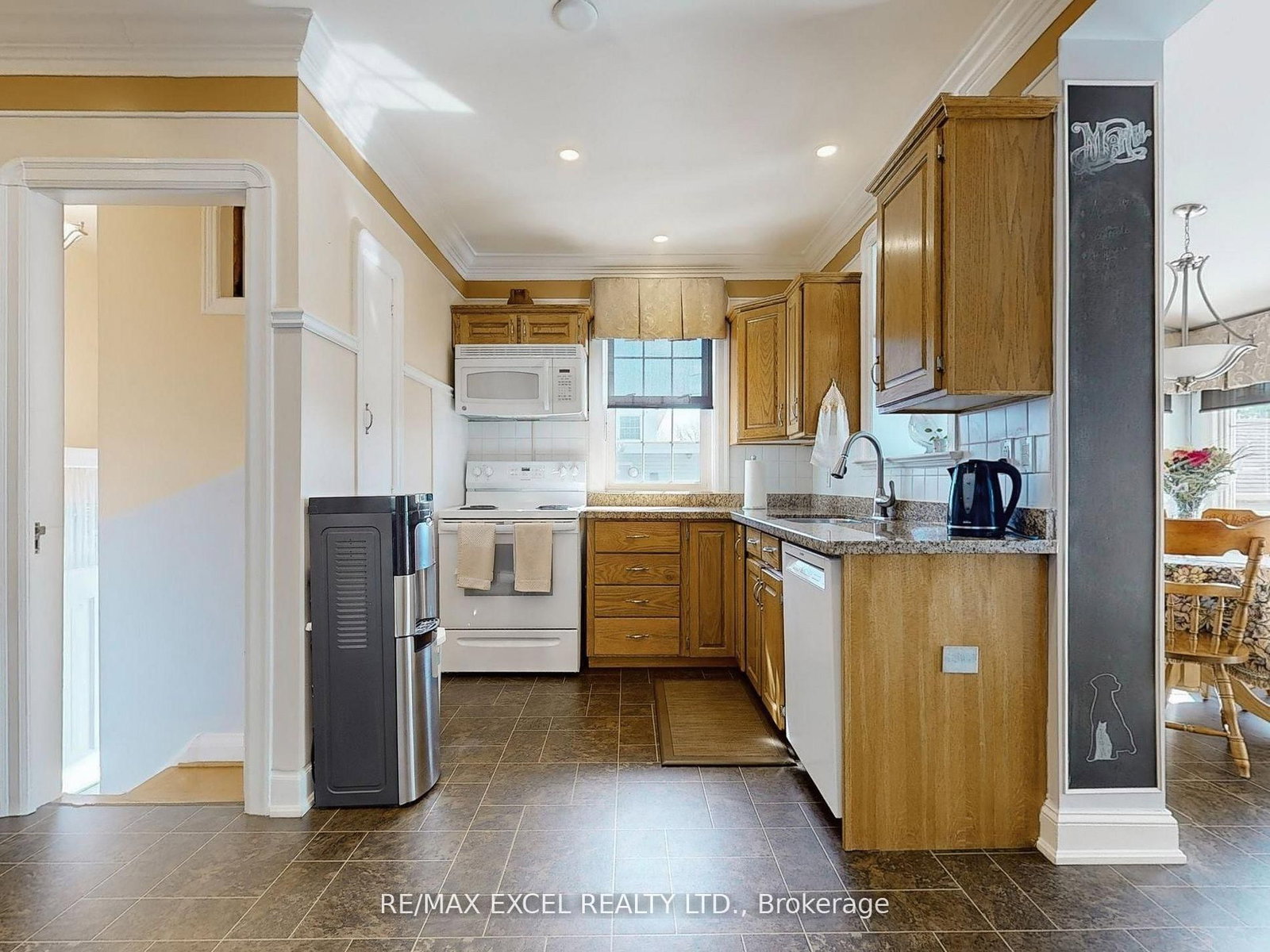 341 Richmond Street E - Photo 11